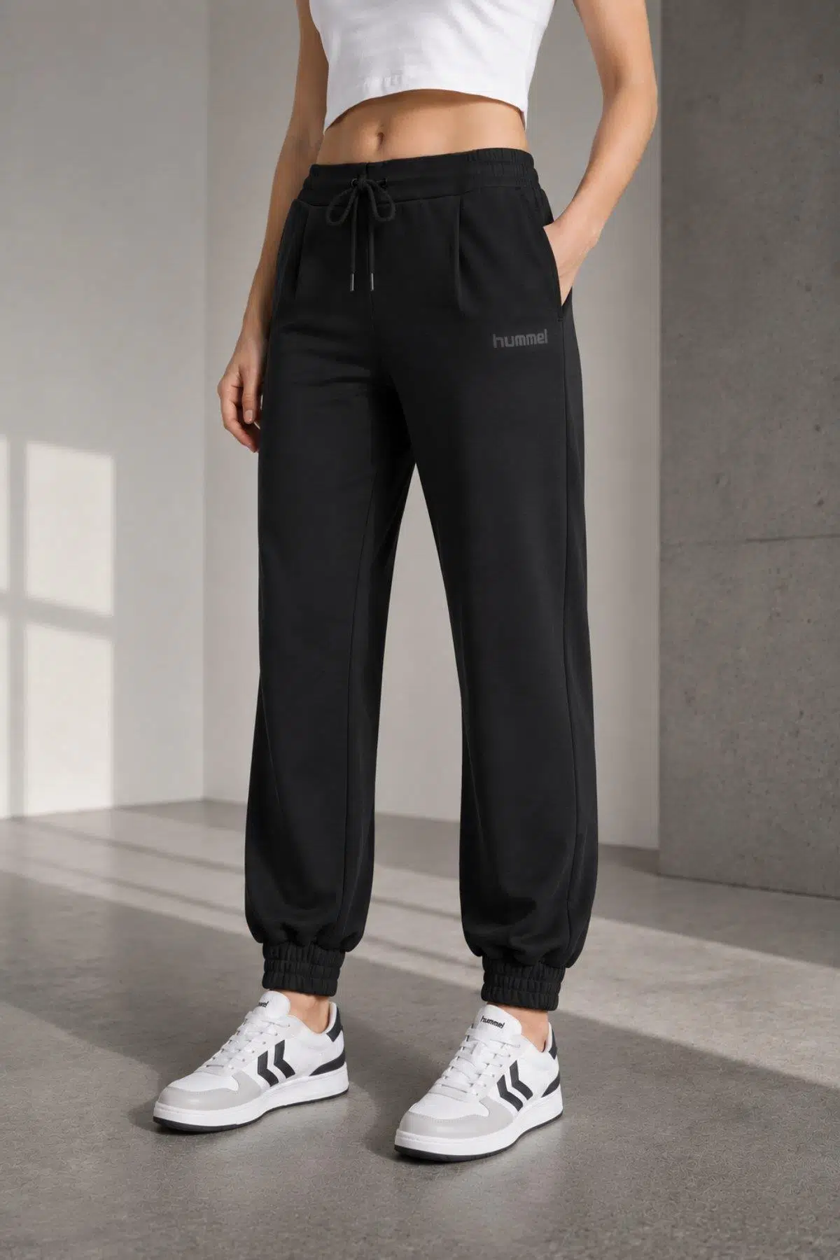 hummel LEMBER 932528-2001 Siyah Kadın Eşofman Altı