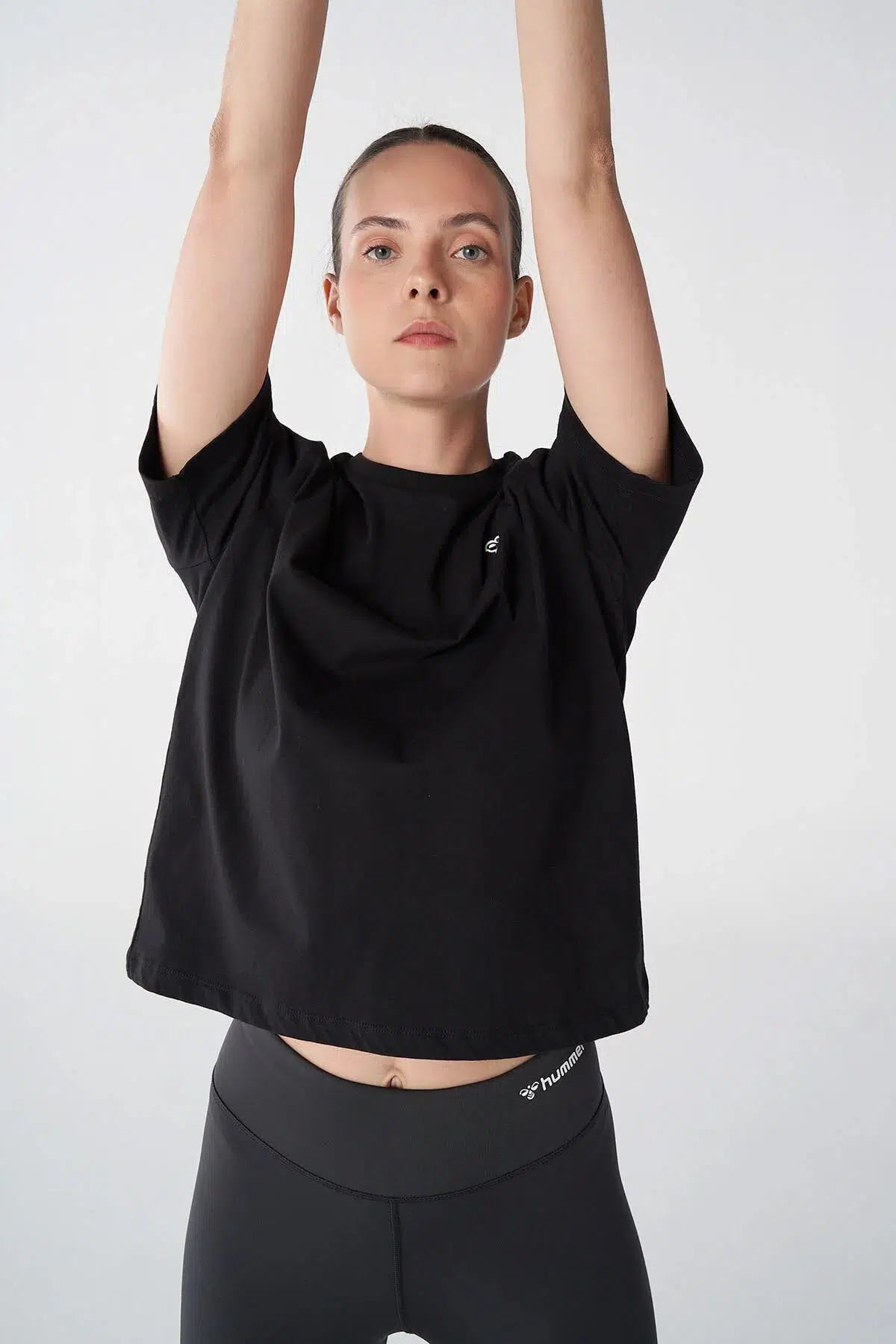 hummel T-Ic Icona Regular 911867-2001 Siyah Kadın T-Shirt