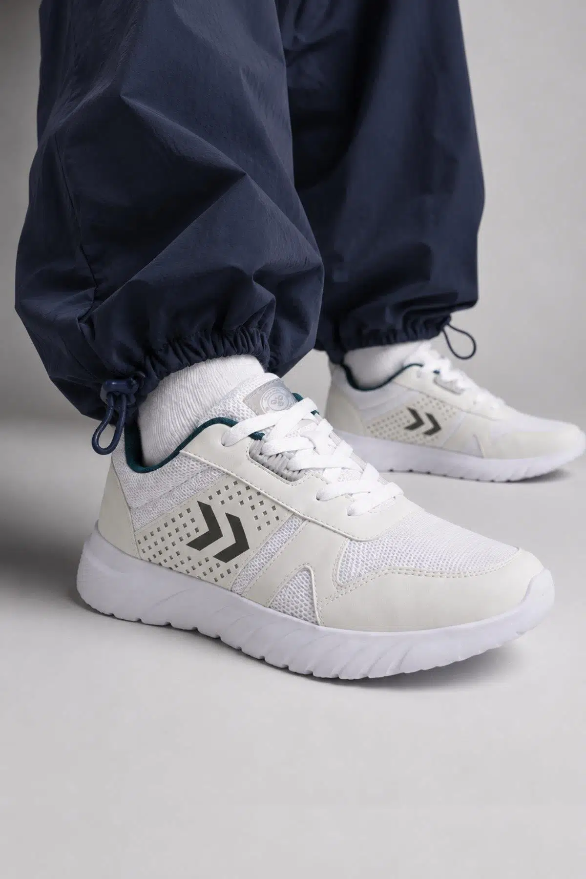 hummel Verona 212491-9077 Beyaz/Lacivert Unisex Günlük Spor Ayakkabı 