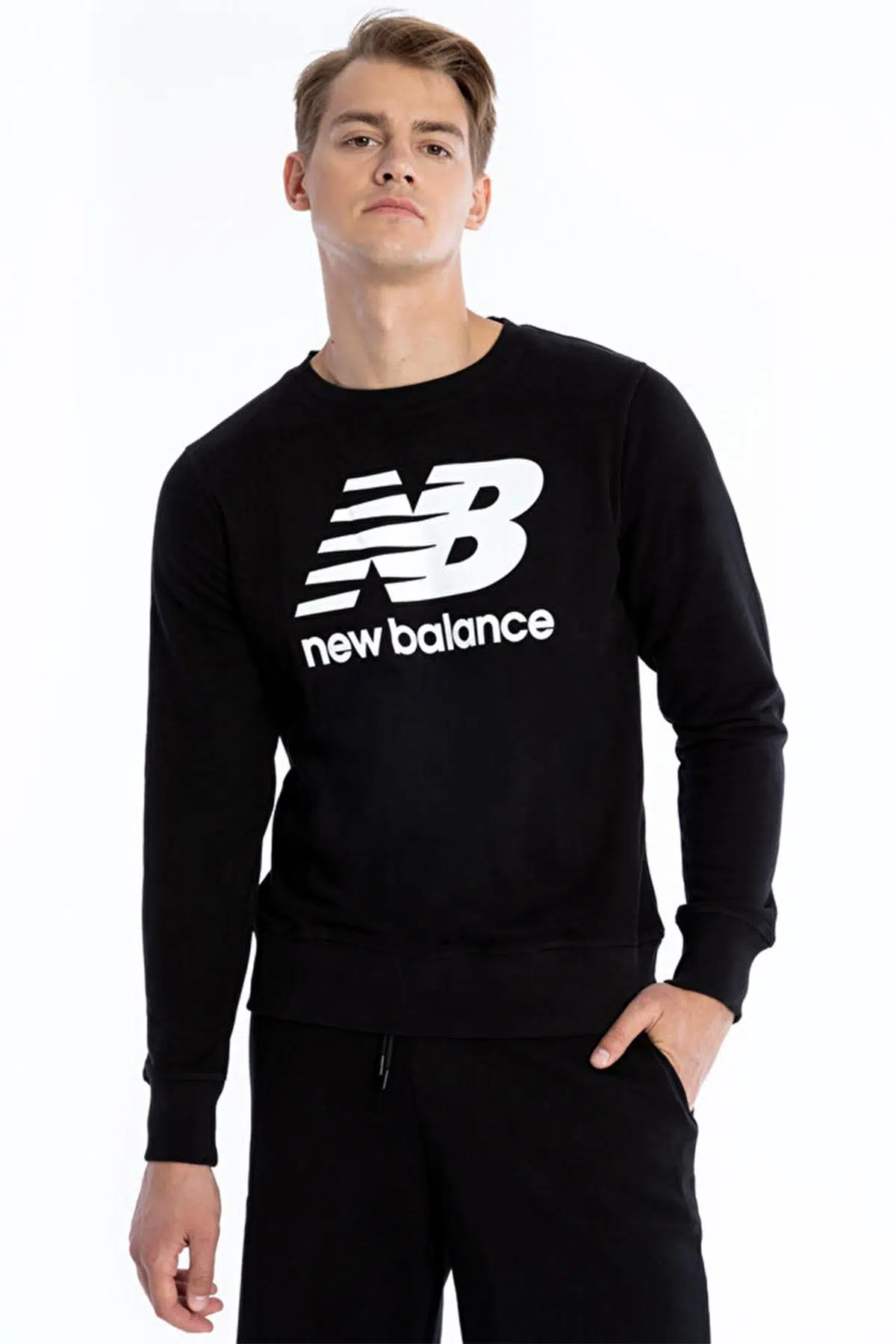 New Balance Lifestyle MNC1105-BK Siyah Erkek Sweatshirt