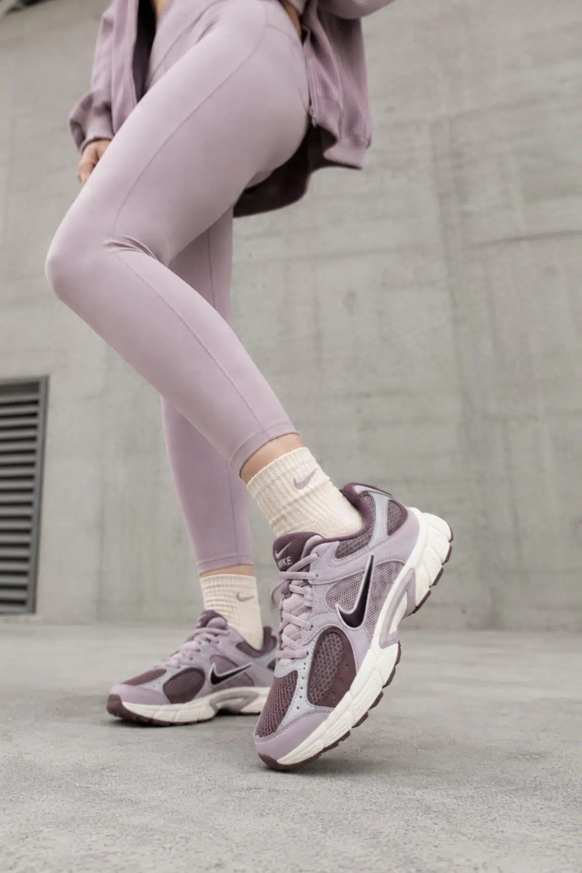 Nike V5 RNR HQ6411-201 Pembe Kadın Günlük Spor Ayakkabı